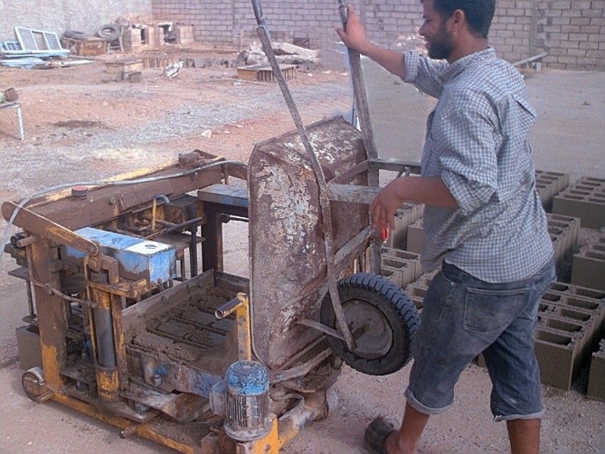 EGG-LAYING BLOCK MACHINE 842H IN TUNISIA